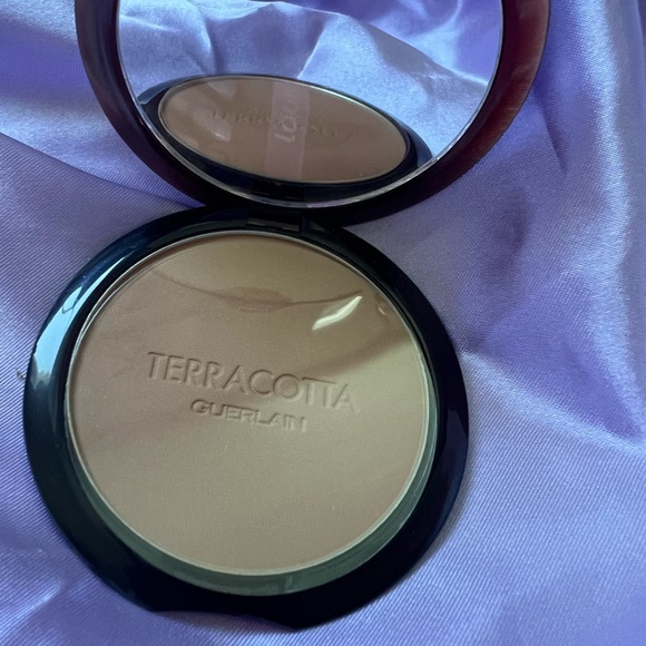NEW Guerlain Teracotta Bronzer 01 Light Warm - Picture 3 of 5